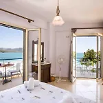 Willa Salty Breeze Beachfront Ligia