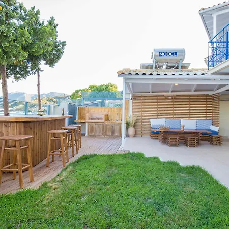 Salty Breeze Beachfront Villa Lygia (Lefkada)