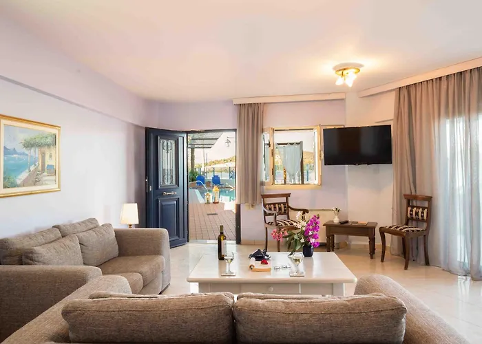 Salty Breeze Beachfront *